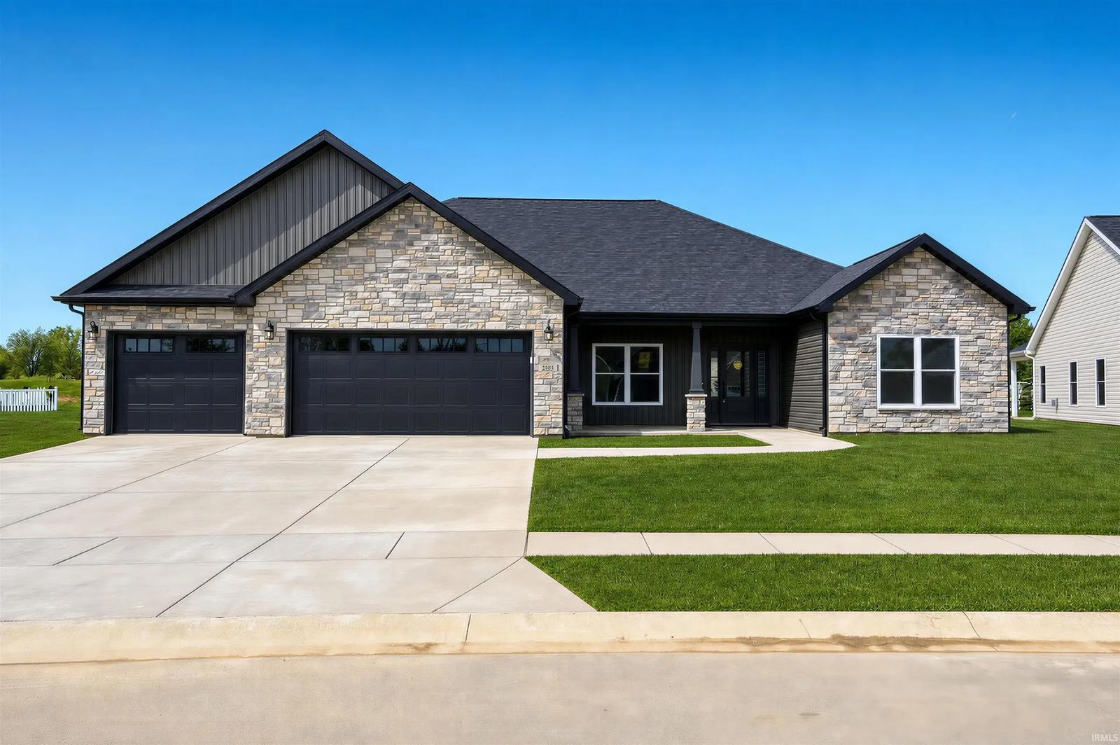 2195 Beech Tree Ct, Kokomo, IN